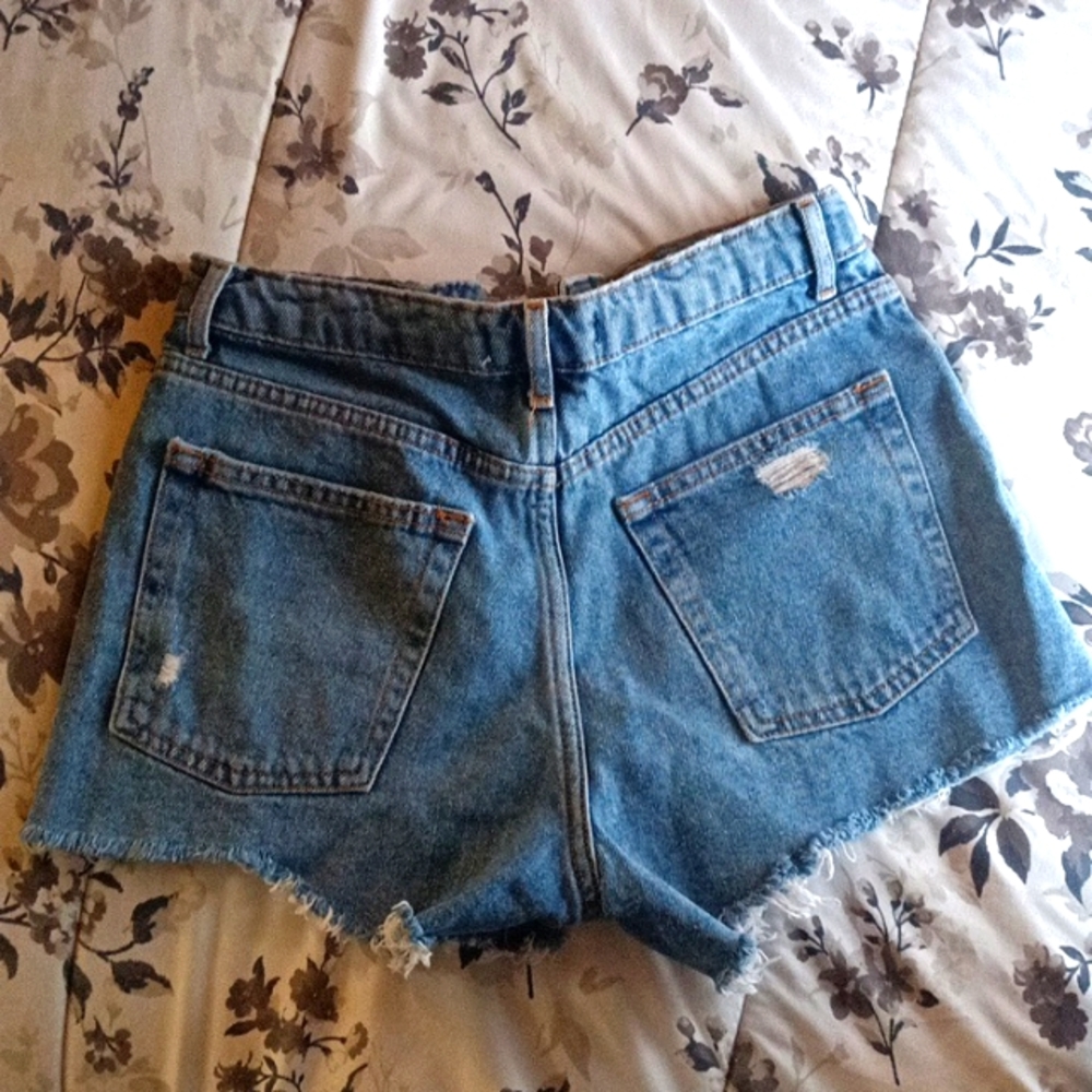 Forever 21 blue jean shorts